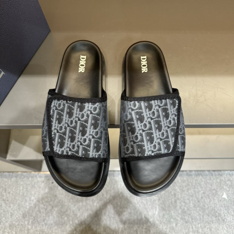 ch**an D*or slippers
